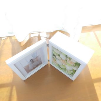 フォトフレームのプリザーブドフラワー